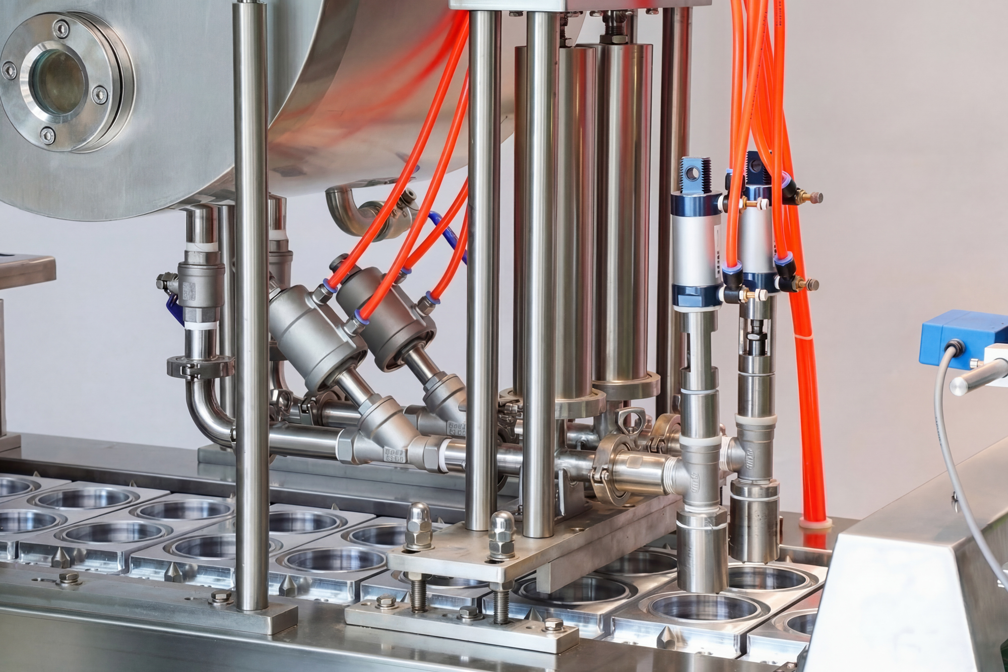 Drink Filling And Cap Sealing