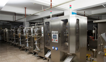 How to choose the right liquid packaging machine for yourself